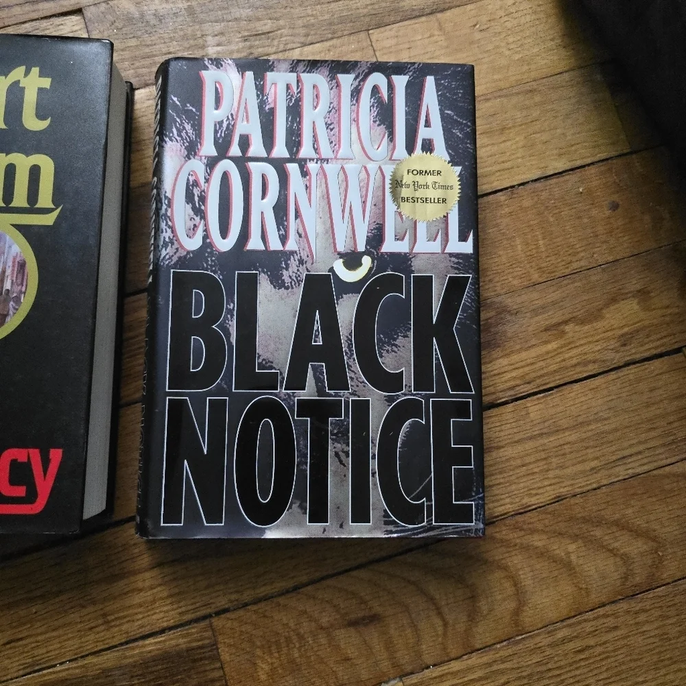 Robert Ludlum & Patricia Cornwell 2 Book Lot The Bourne Supremacy, Black Notice